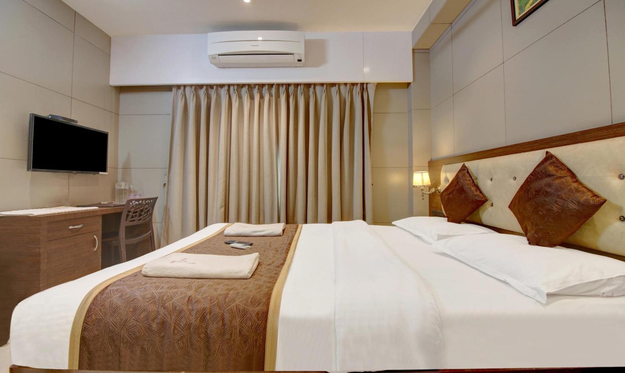 Hotel Leela Кальян Экстерьер фото