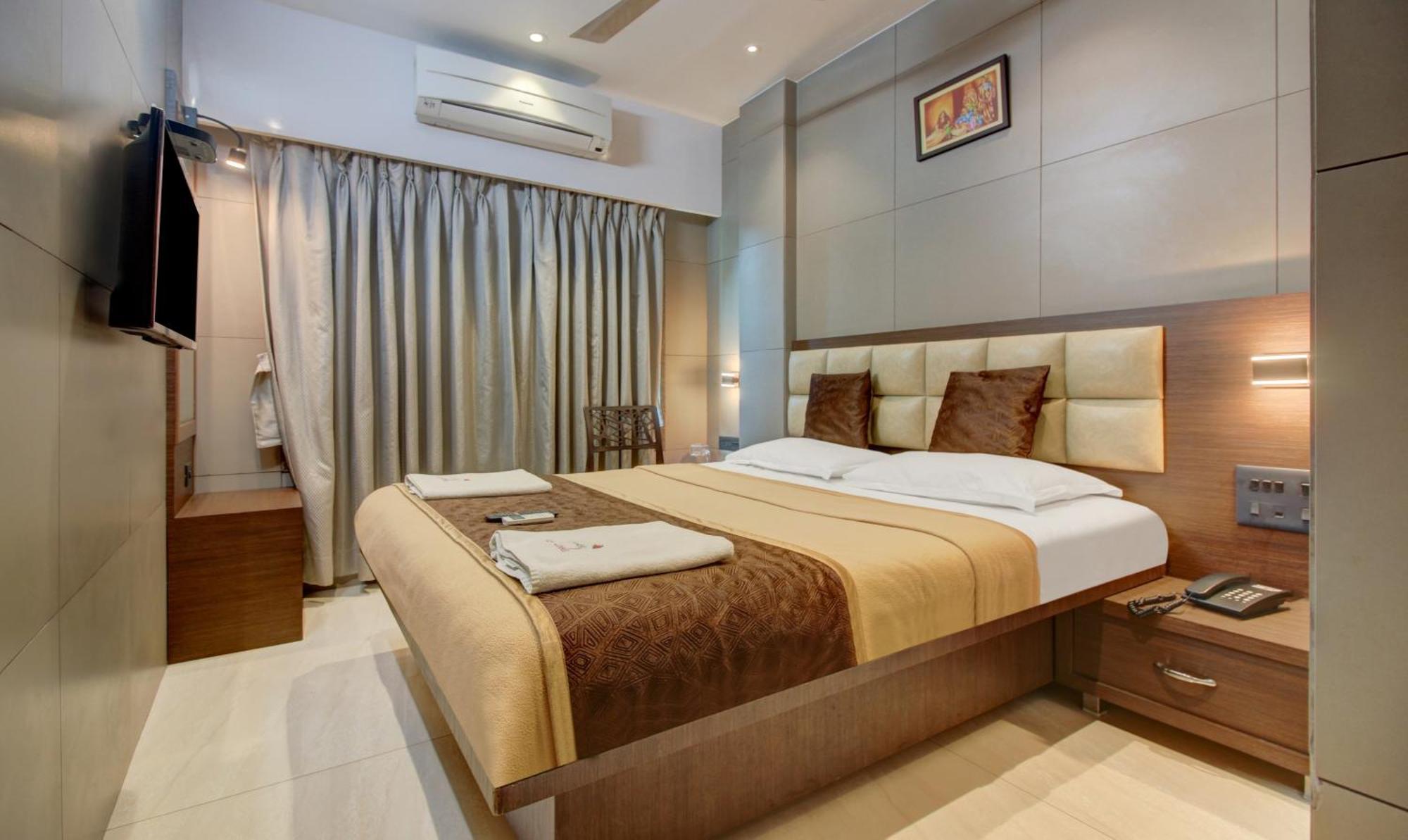 Hotel Leela Кальян Экстерьер фото